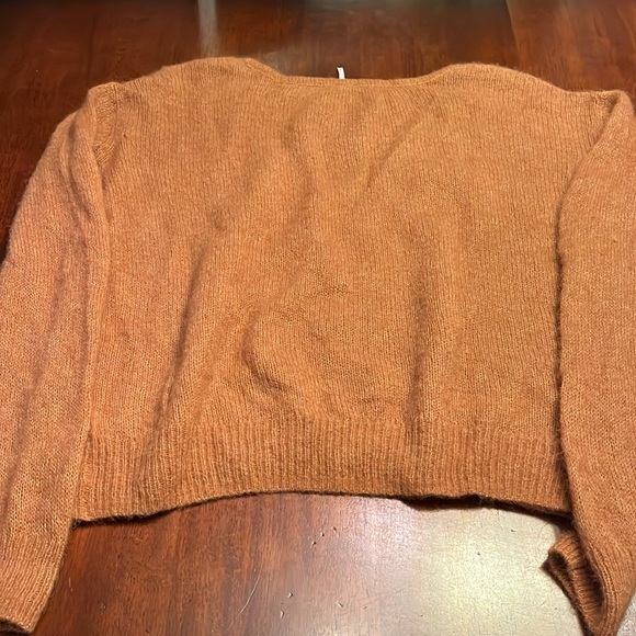Free People Rust Color Soft Fuzzy Sweater pullover size SMALL - Picture 8 of 8